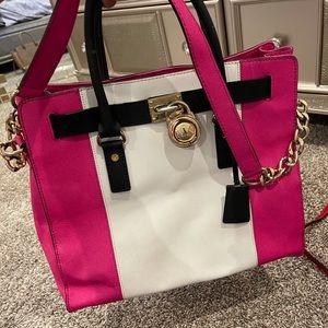Pink and white Michael Kors shoulder purse